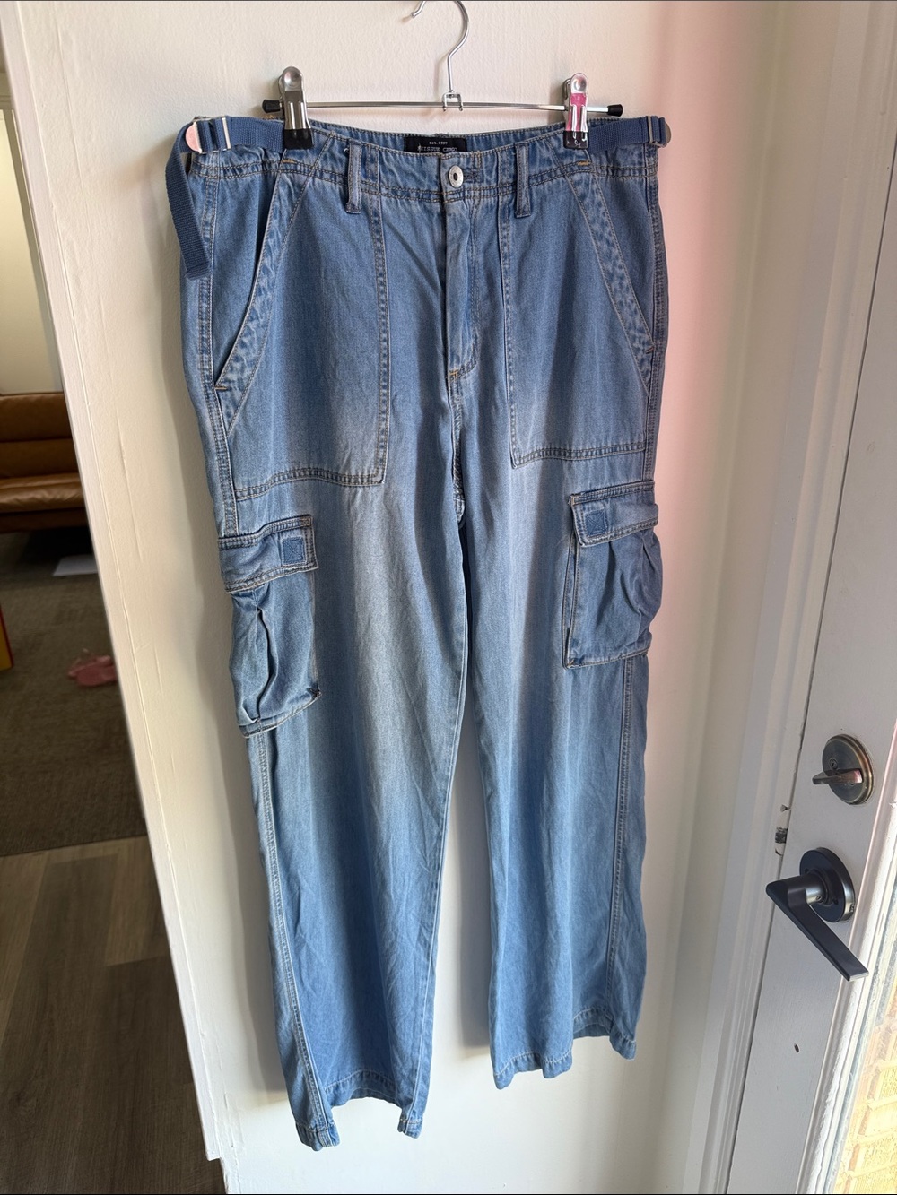 Women’s Cargo Denim (M)
